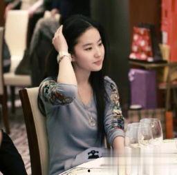 娱乐圈吃瓜博主女孩是谁,揭秘神秘博主背后的故事